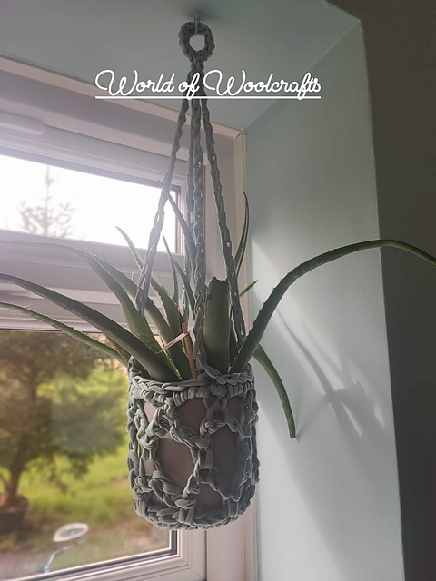 Hanging Plant Holder