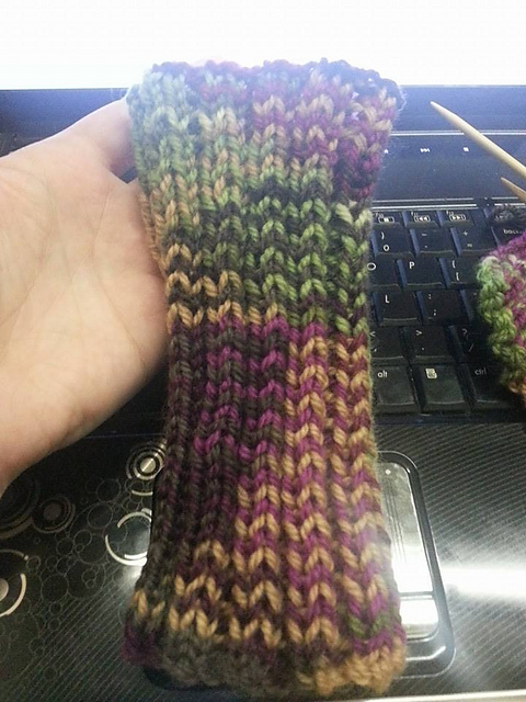 Easiest Ribbed Wrist Warmers