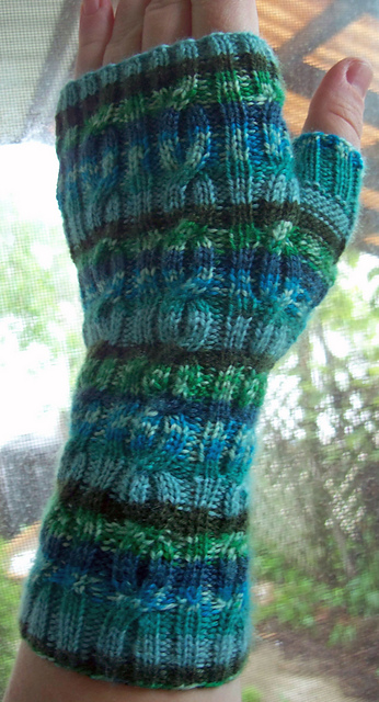 Lazy Cables Fingerless Mitts