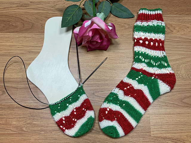 Let Love Shine a Light Socks Mid-Calf