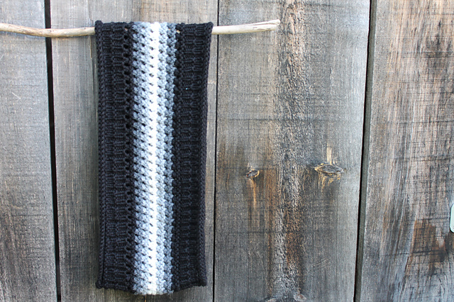 Ravelry: Timan Ridge Cowl pattern by Thread Forward
