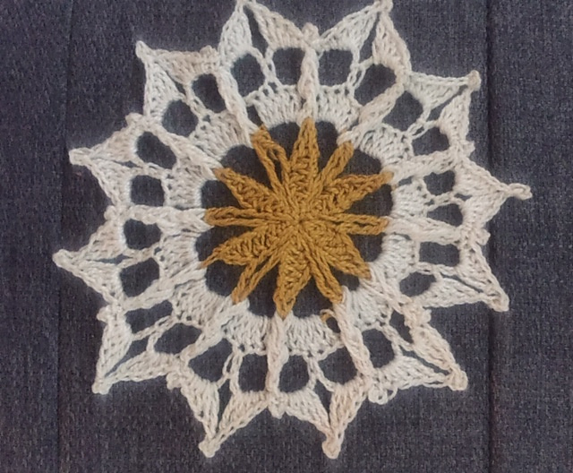 Tiny Daisy Coaster