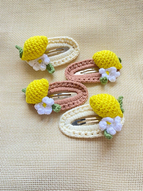 Lemon hair clips