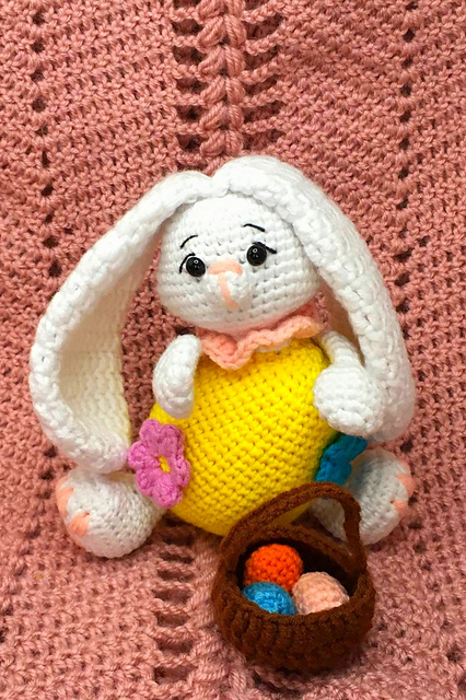 Easter Bunny with a basket