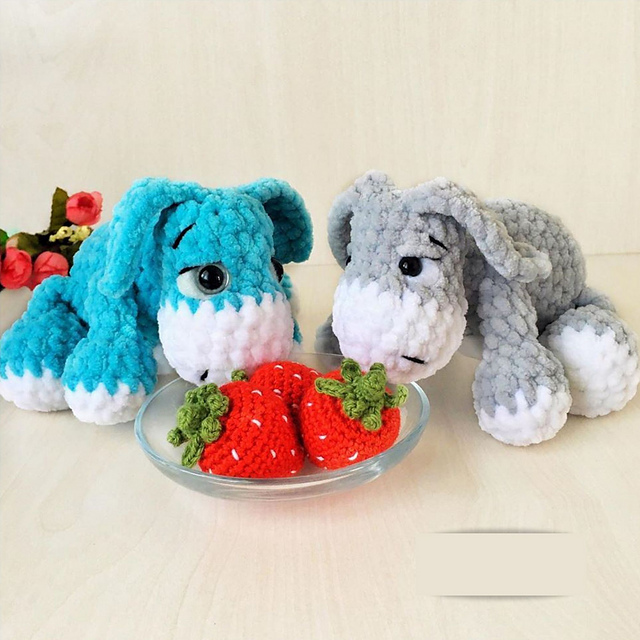Donkey and strawberry