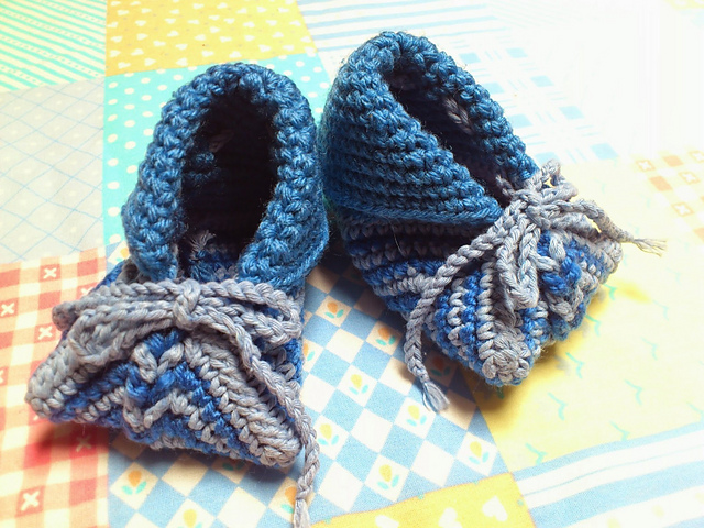 Granny Style Baby Booties