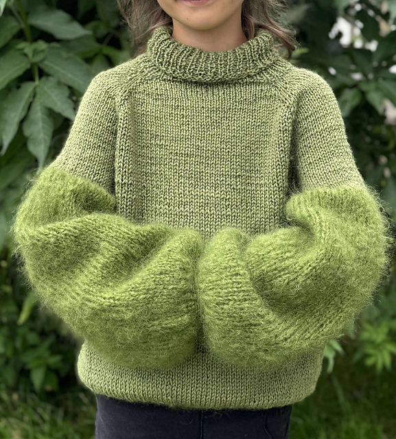 Raymis Women's Hand Knit Alpaca Wool Sweater - Peruvian Llama Design, Warm & Hypoallergenic (Green, Medium) - View #7