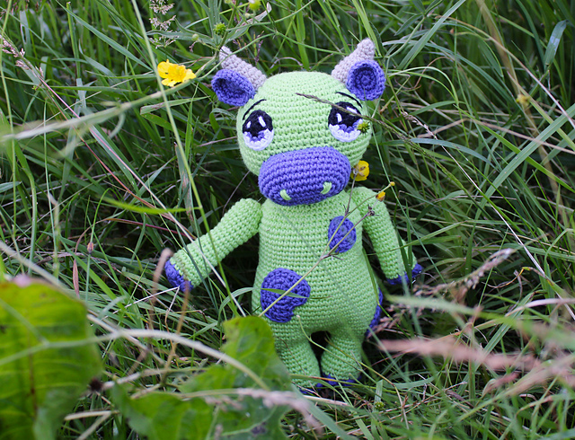 Ravelry: Alex the Alien Cow pattern by Katrine Nielsen