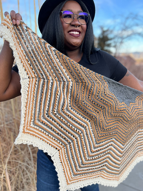 Ravelry: Mulled Cider Shawl pattern by Yarn Citizen Design Team