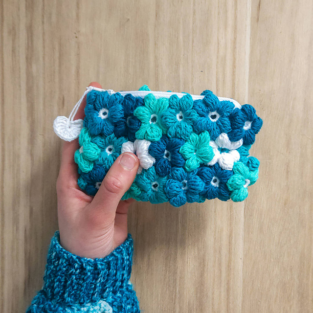 Puff Flower Purse