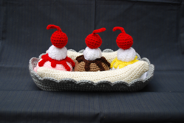 Crochet Banana Split
