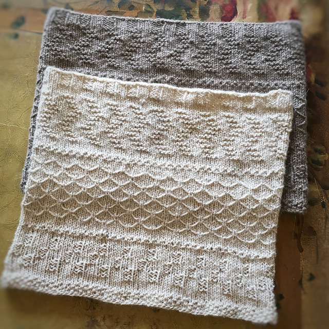 Ravelry: Familiar pattern by Ann Miner