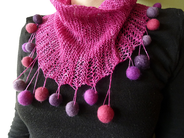 Bubble Ball Cowl