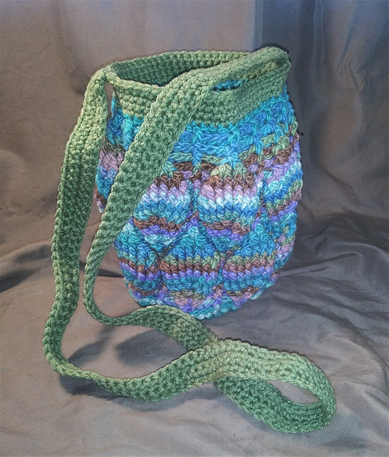Leaves Bucket Bag