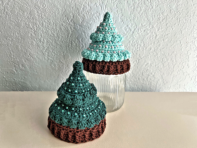 Layered Tree Jar Topper