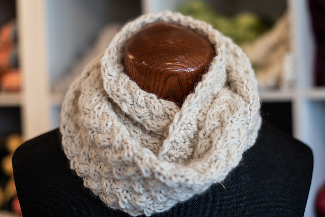 Cabled Cowl