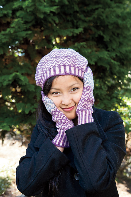 Heritage Mittens and Hat