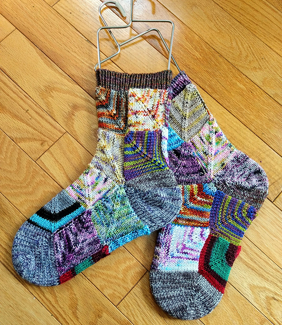 Full Circle Socks