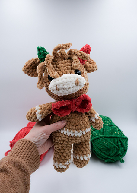 Molly the Gingerbread Highland Cow