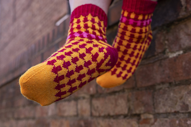 Arrow-Dynamic Socks