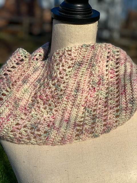 Kinsa Cowl