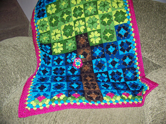 Granny Square Tree of Love Photo Tutorial