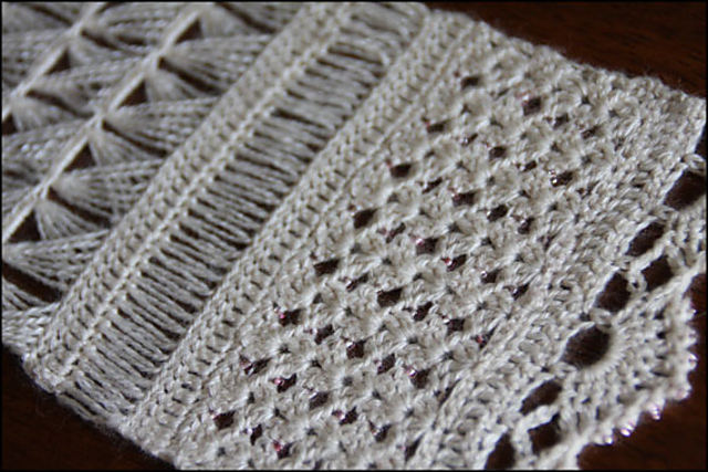 Lacy Broomstick Lace Motif