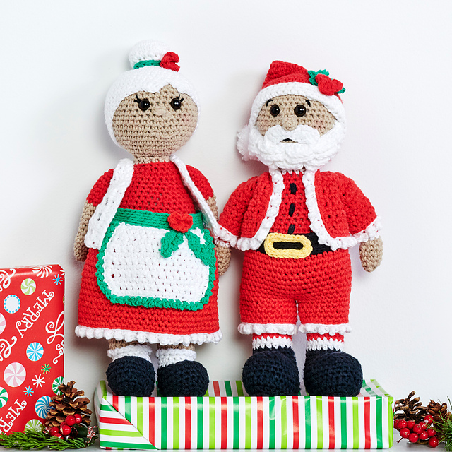 Santa and Mrs Claus Dolls