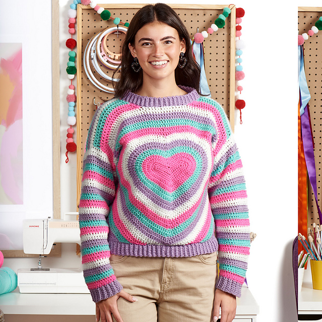Beaming Heart Pullover