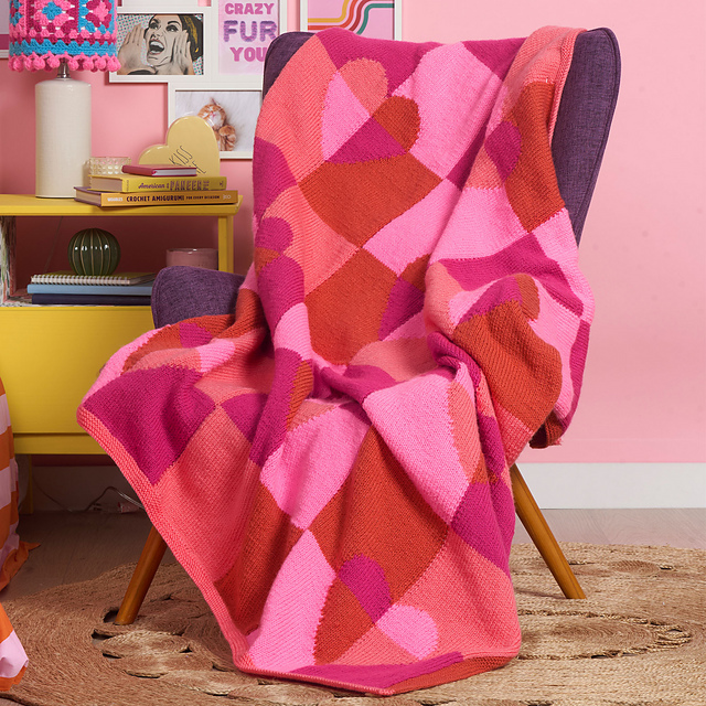 Modern Twist Heart Blanket