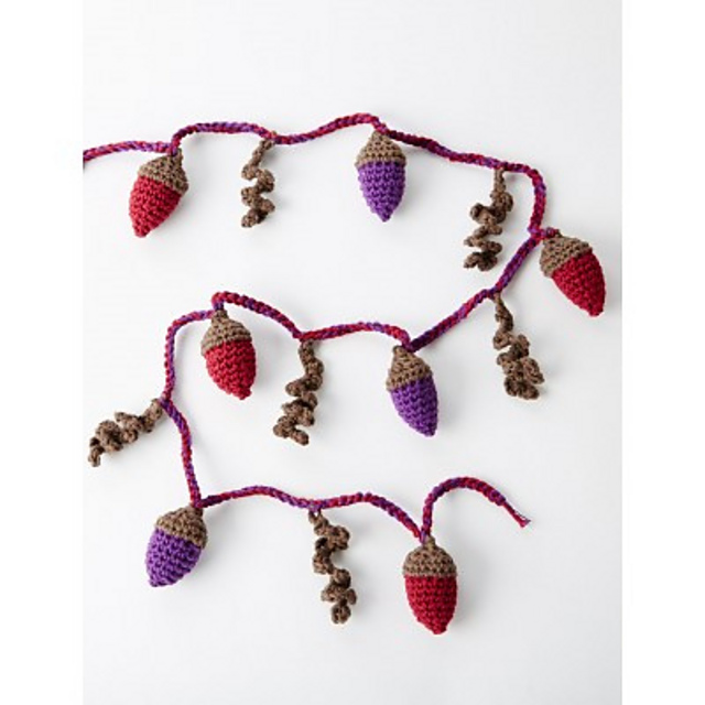 Autumn Acorn Garland