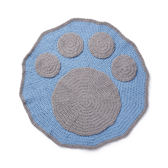 Ravelry Paw Pet Blanket pattern by Yarnspirations Design Studio