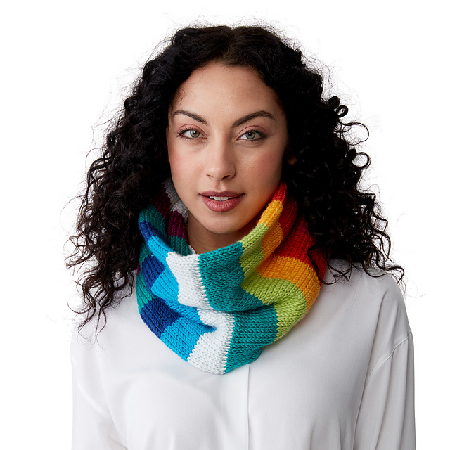 Totally Tubular Rainbow Cowl