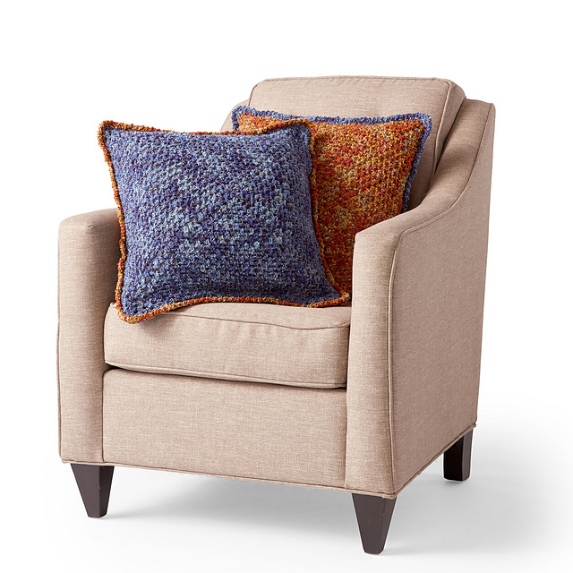 Contrast Edge Pillow