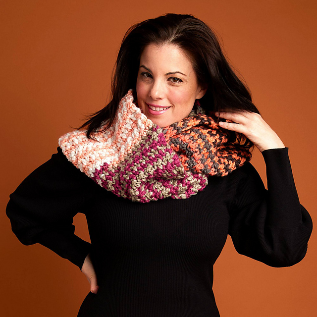 Dotty Infinity Cowl