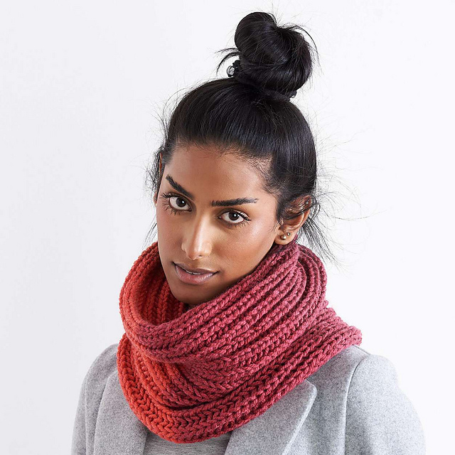 Side of Brioche Cowl