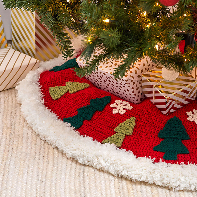 Joyous Tree Skirt