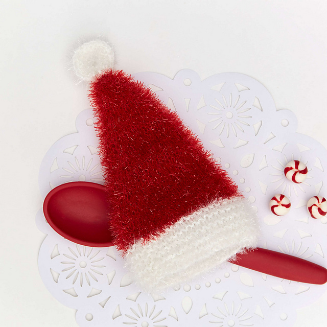 Santa Hat Scrubby Mitt