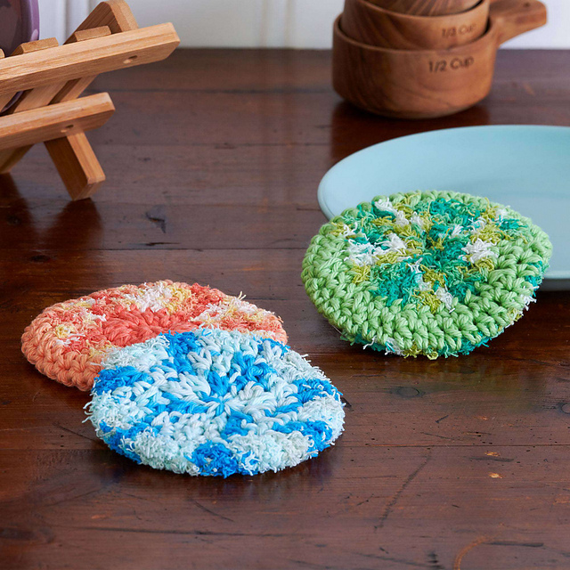 Ravelry Kitchen Pot/Dish Scrubbies pattern by Yarnspirations Design Studio