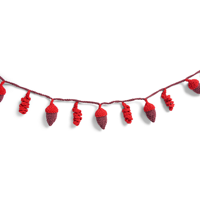 Acorn Garland