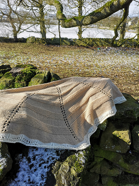 Schoolhouse shawl