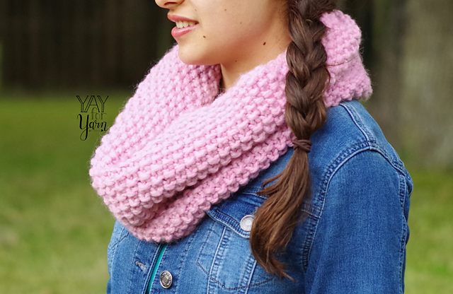Seed Stitch Cowl