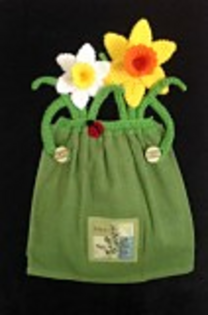 Daffodil Towel Topper