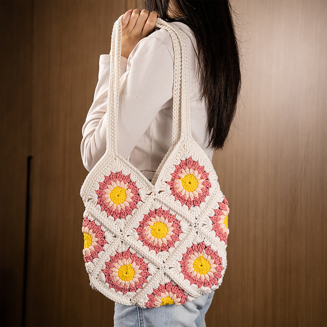Starburst Granny Square Tote Bag