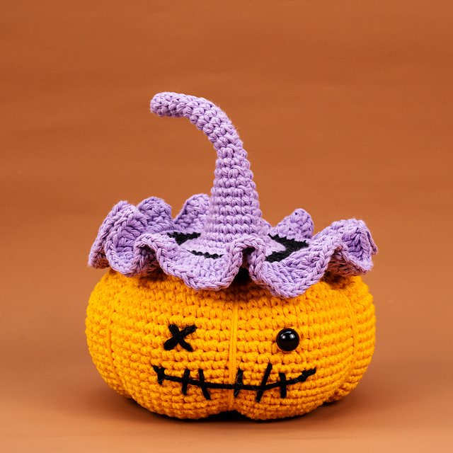 Halloween Pumpkin Amigurumi