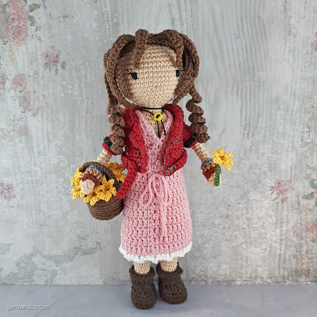 Hanae cosplays Aerith