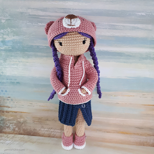 Hanae and her kawaii outfit with teddy bear hoodie