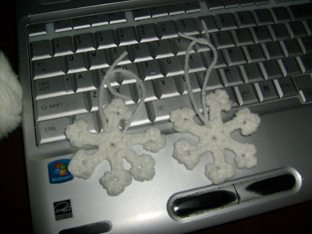 Simple Yarn Snowflake