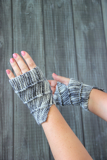 Spiral Fingerless Mittens