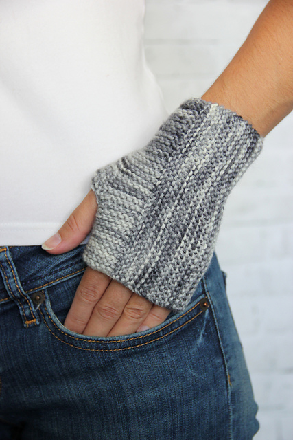 Ridge Fingerless Mittens